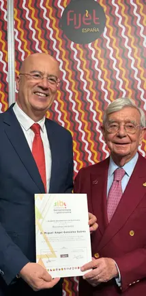 Miguel Angel Gonz&aacute;lez Su&aacute;rez y Rafael Ans&oacute;n