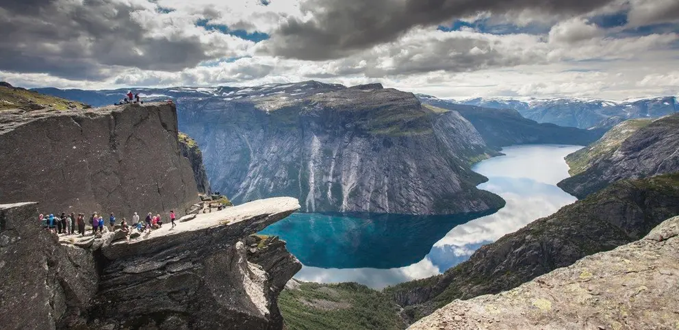 CABECERAScott_Sporleder Fjord Norway