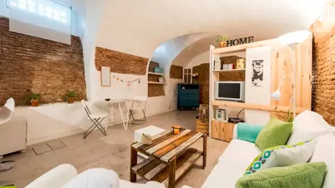 convierta-su-local-en-un-airbnb-la-idea-para-dar-la-puntilla-al-pequeno-comercio