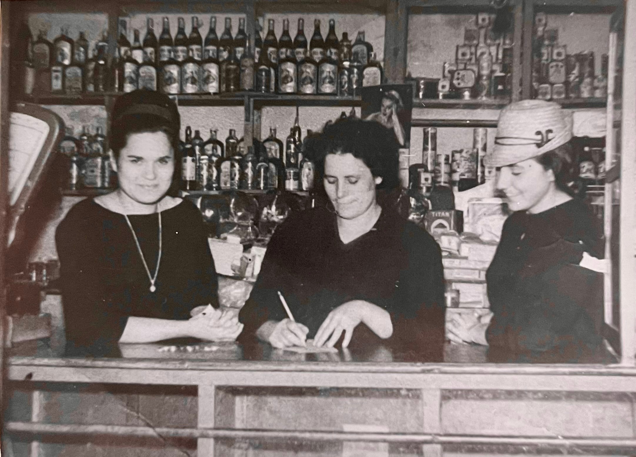 BAR CHUCHO – CASA EMILIANO